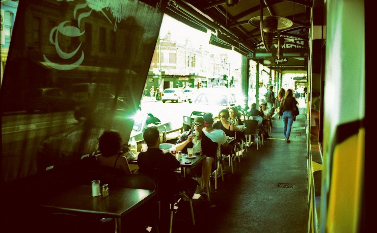 A Brunswick Street cafe in Fitzroy. (IMAGE: Attila Siha, Flickr)