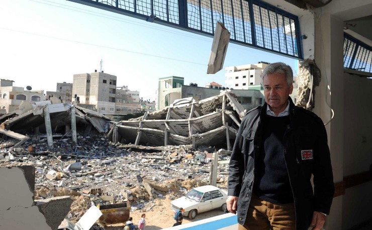 UK Minister of State for International Development, Alan Duncan MP, visits Gaza, 10th December 2012. He is the first British minister to visit Gaza since the ceasefire entered into force on 21 November. (IMAGE: UNRWA/Shareef Sarhan, Flickr).