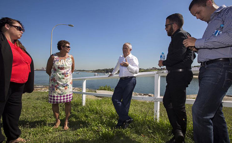 Prime Minister Malcolm Turnbull, chatting with the mob from 'Lapa' Local Aboriginal Land Council.