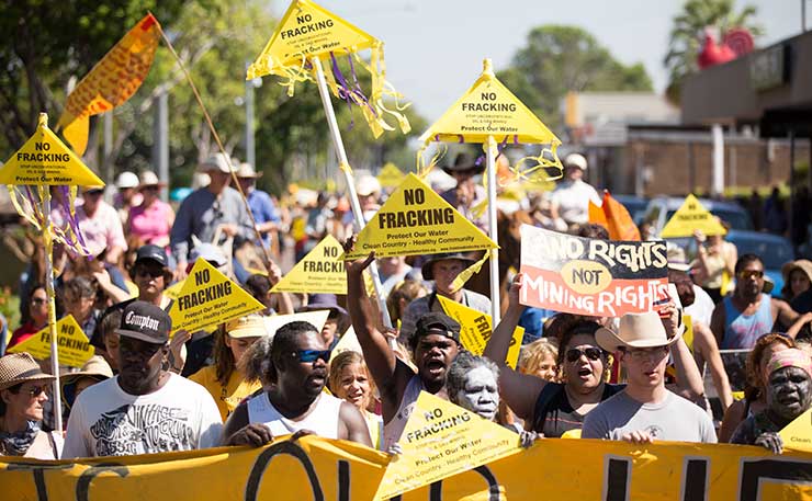 Protestors in Katherine oppose the construction of a gas pipeline to link fracking in the NT to the East Coast market.