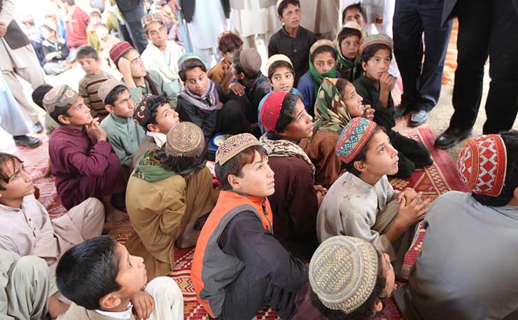 Children from the Tribal Areas of Pakistan, fled to Khost in Afganistan to escape increasing military intervention. (IMAGE: UNAMA, Flickr)