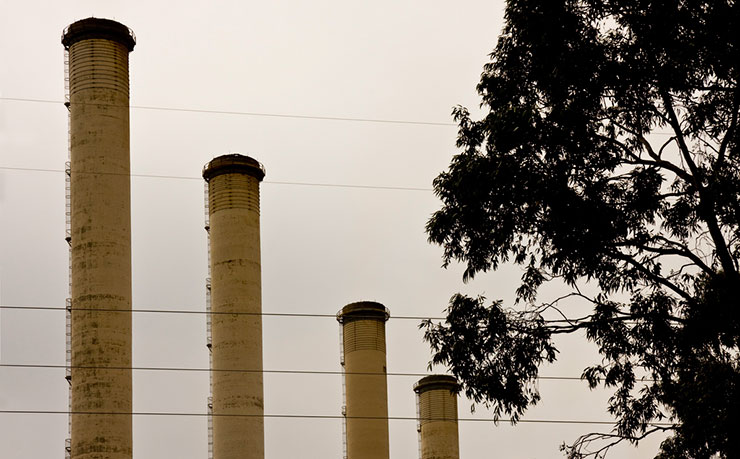 The smoke stacks of the Hazelwood coal-fired power plant, in Morwell, Victoria. (IMAGE: Jonathan Warner, Flickr)