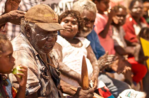 Jacob Riley, singing at the Borroloola protest. Image by Padraic Gibson.